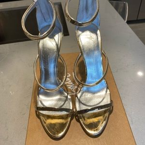 *S O L D* Giuseppe Zanotti Harmony